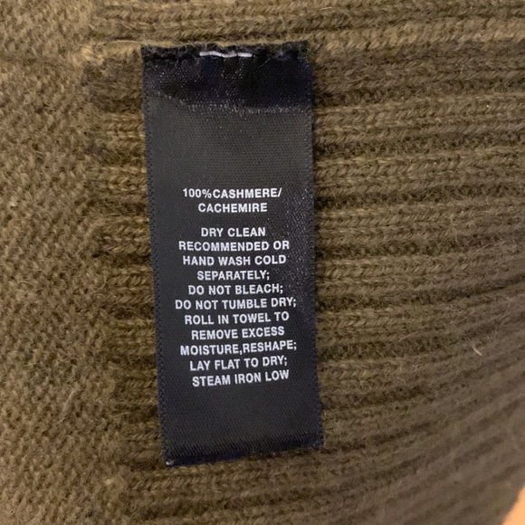 Lafayette 148 New York Turtleneck Sweater in Green Knit - PRELOVED - Picture 12 of 17